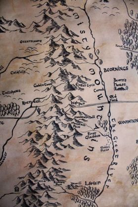 the-misty-mountains-anduin